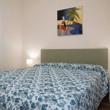 Guest house Akrone Center