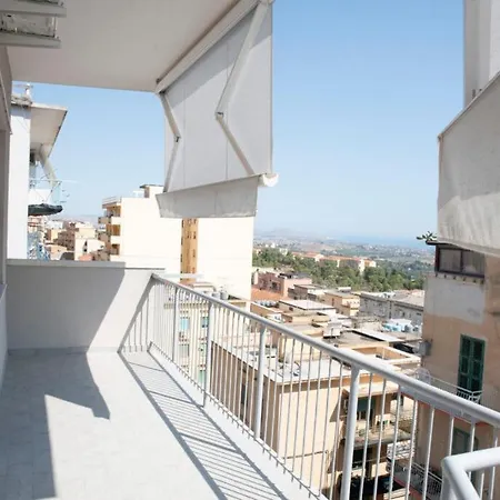 Guest house Akrone Center 3*